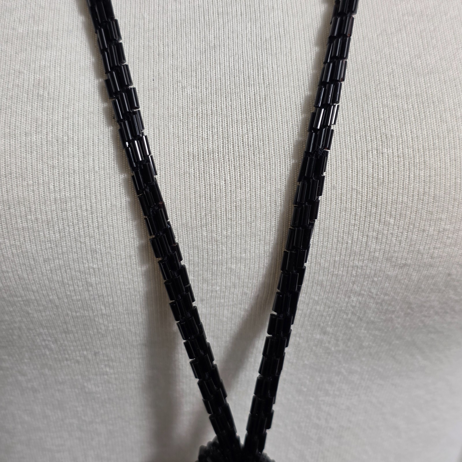 Vintage-Style Black Beaded Lariat Necklace Long Clasp Free Intricate Tassel Ends