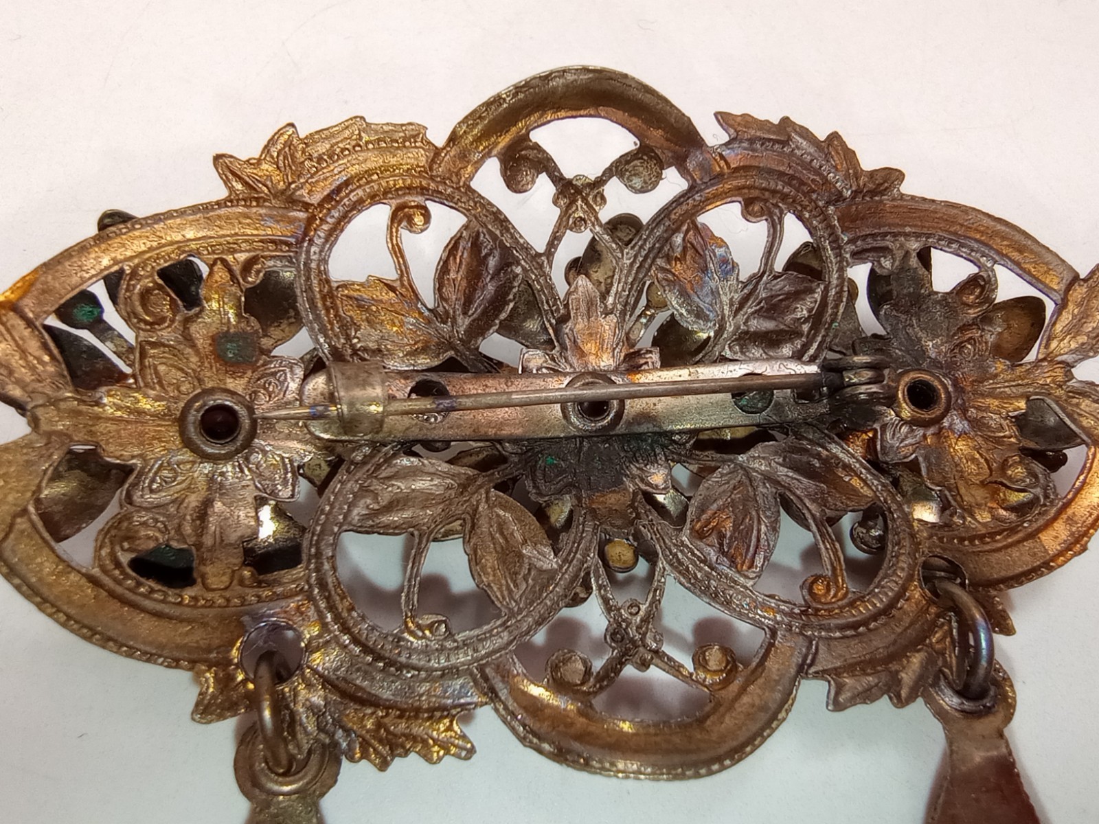 Victorian Floral Dangle Brooch Goldtone Deep Red Cabochons
