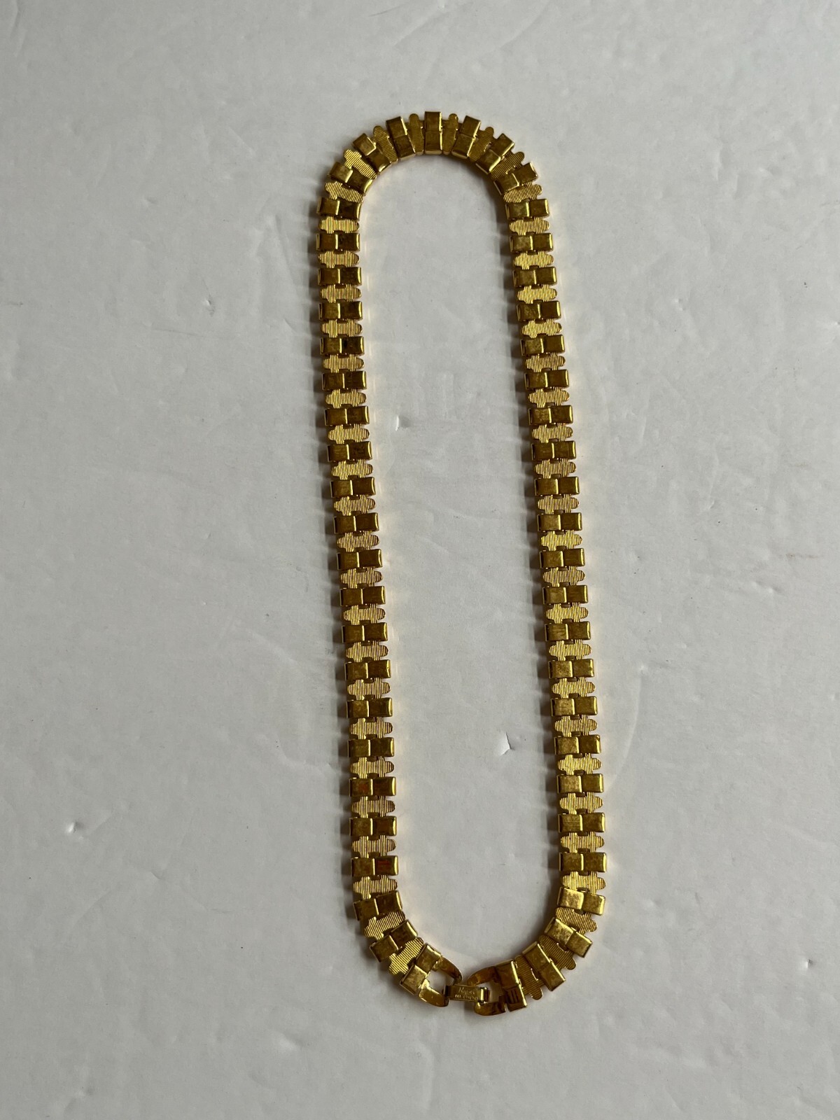 Napier Necklace Gold Tone Collar Chunky 18″ Pat 4774743 Vintage Textured Signed