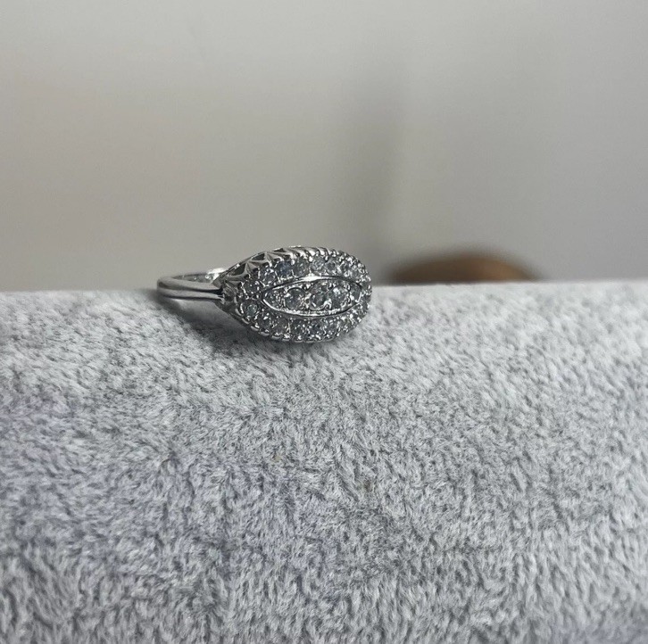18k White gold HGE Heavy Gold Electroplated Cz Rhinestone Ring Vintage Size 7