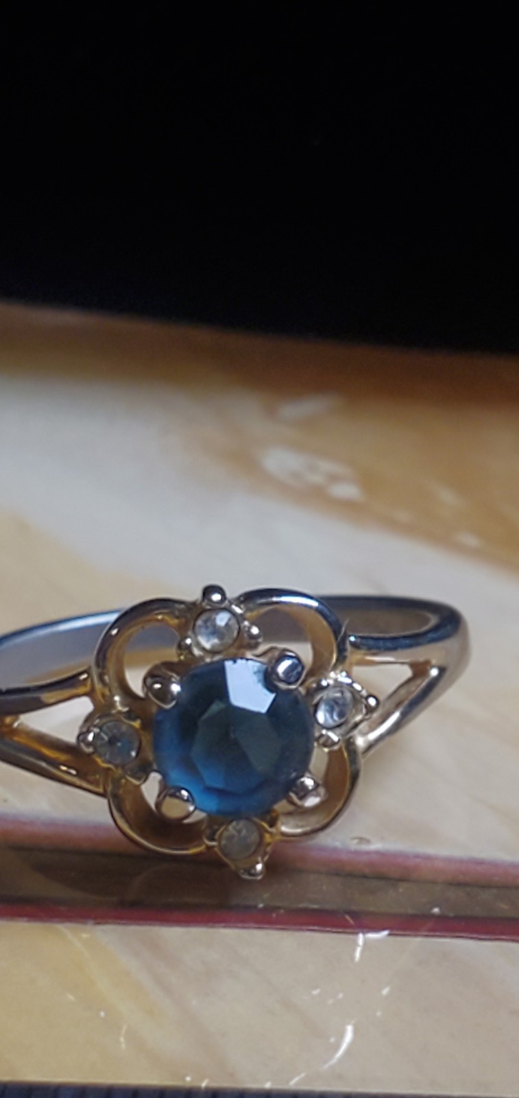 Vintage BLUE & Clear COLOR STONE RING