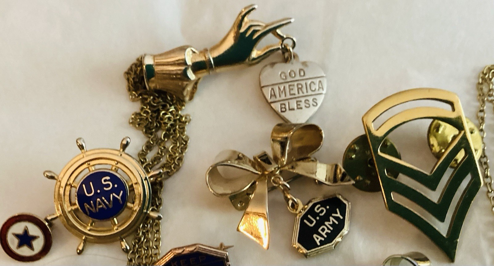 WW 2 – 1970 Era~US Military Branches~Sweetheart Home Front~Jewelry Lot
