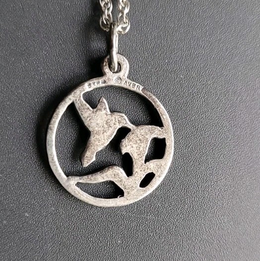 Retired James Avery Sterling Silver Hummingbird Pendant Necklace & Original Box