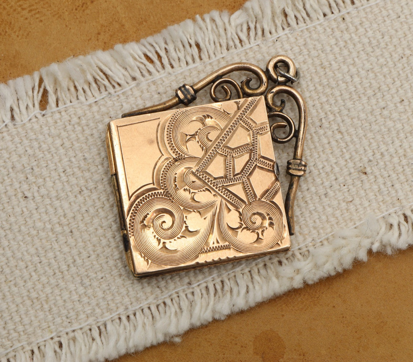Antique 10k Victorian Square Rolled Gold Etched Filled Locket Photo Pendant Fob
