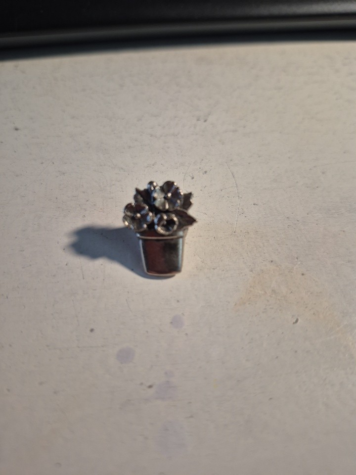 Flower Pot & Flowers Pin Gardening Plant Lover Gift Silver Tone P1