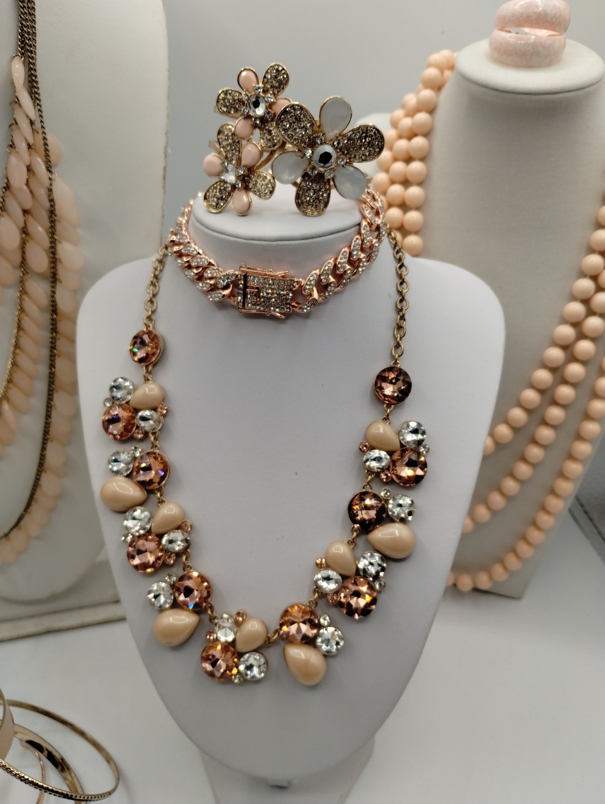 Elegant Peach And Gold Tone Jewelry Lot. Some New Some Used. 17 Pieces. Lot#140