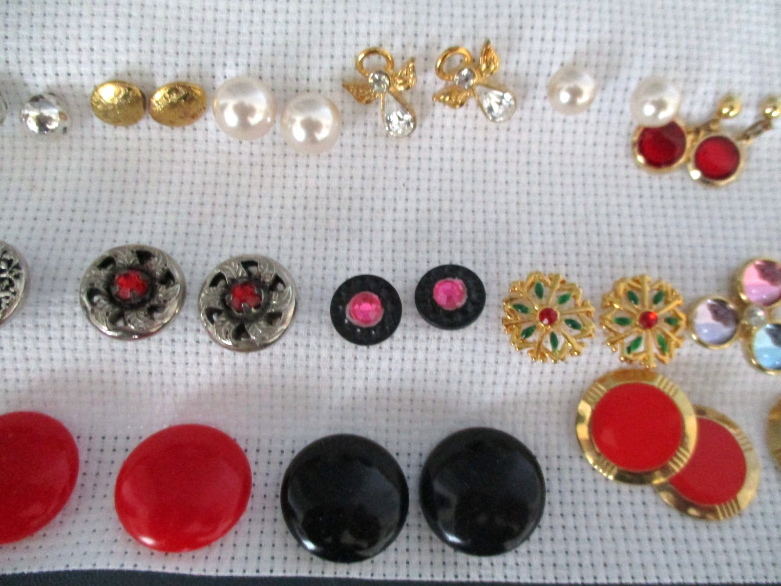 100 Pierced Earrings Sets Vtg to Mod Wearable Unsigned.