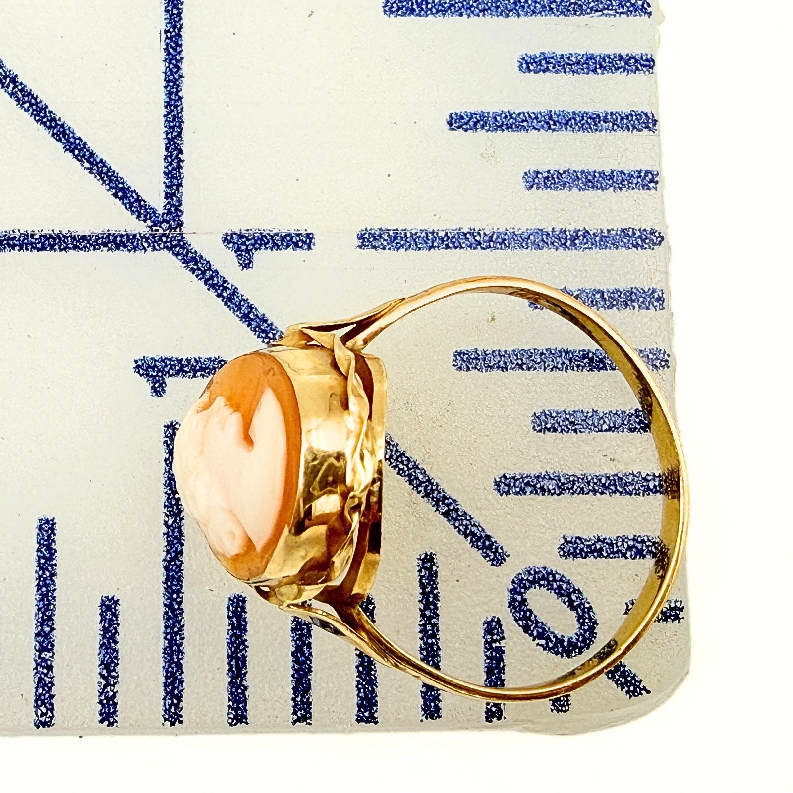 Opulent Marked 14k Yellow Gold Conch Relief Cameo Portraiture Ring Sz 9