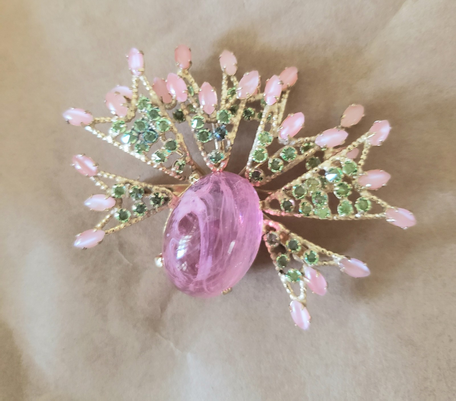 Signed SCHREINER Pink Cabochon Art Glass Coral Peridot Brooch Clip Earrings