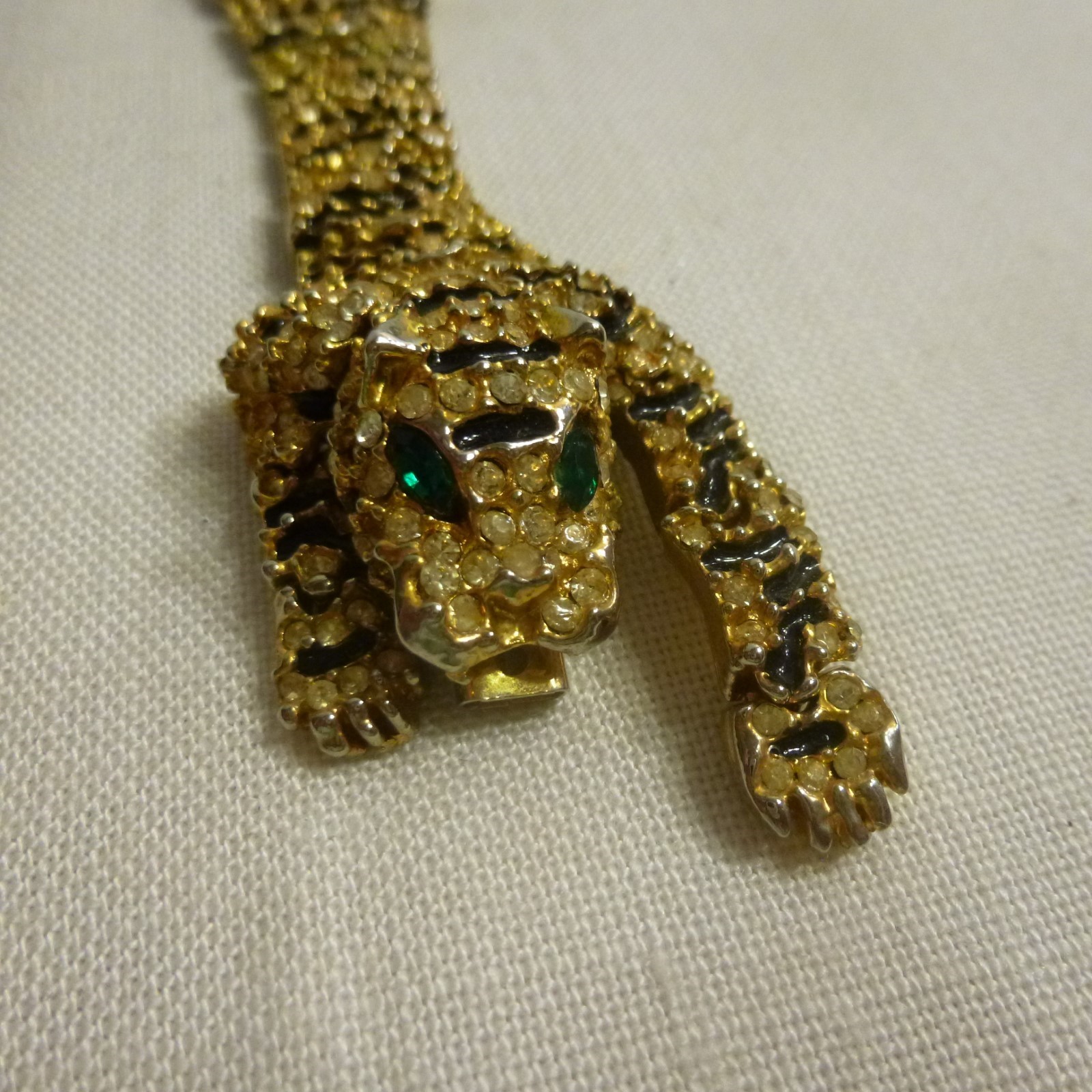 Vtg Articulated Green Eyed Tiger Bracelet Gold Tone Pave Rhinestones Blk Enamel