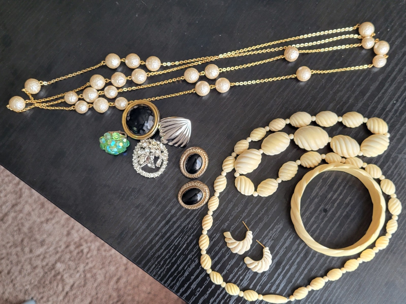 VINTAGE LOT 18 PAIRS OF COSTUME EARRINGS + OTHER JEWELRY ASSORTMENT-NICE