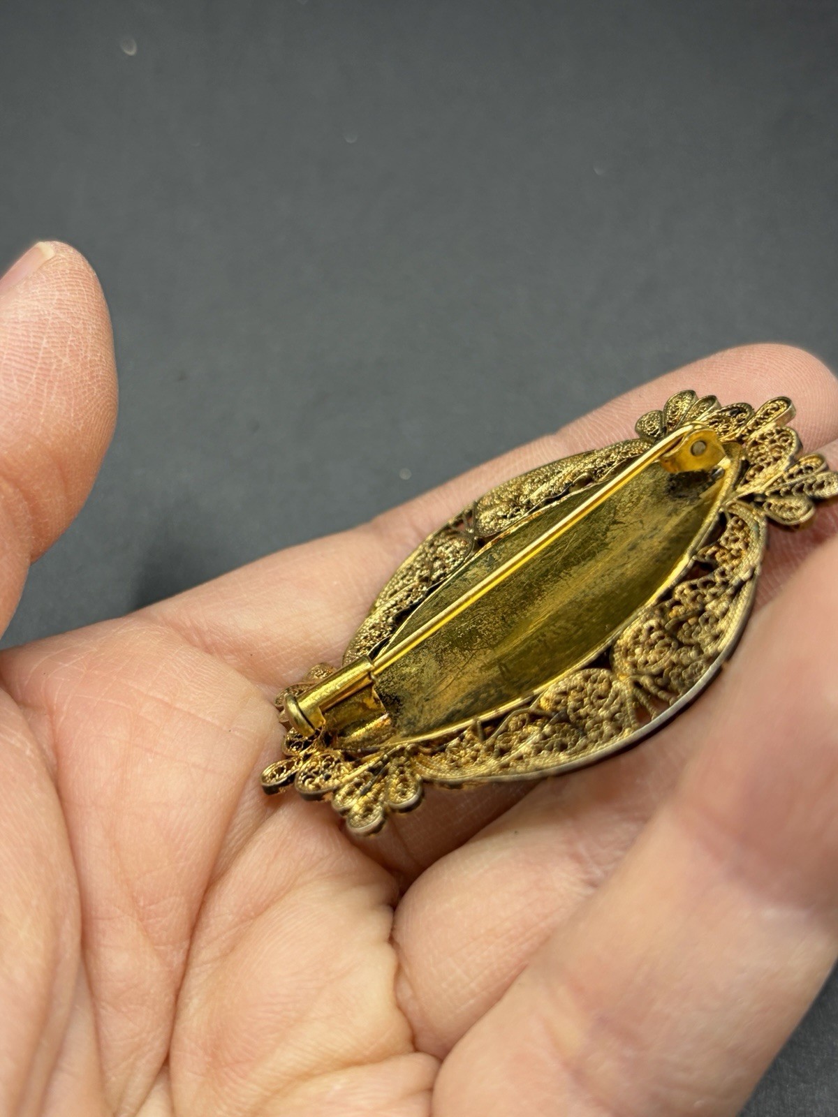Damascene Brooch Black Gold Tone Vintage Trombone Clasp Filigree Bird Floral 2”L