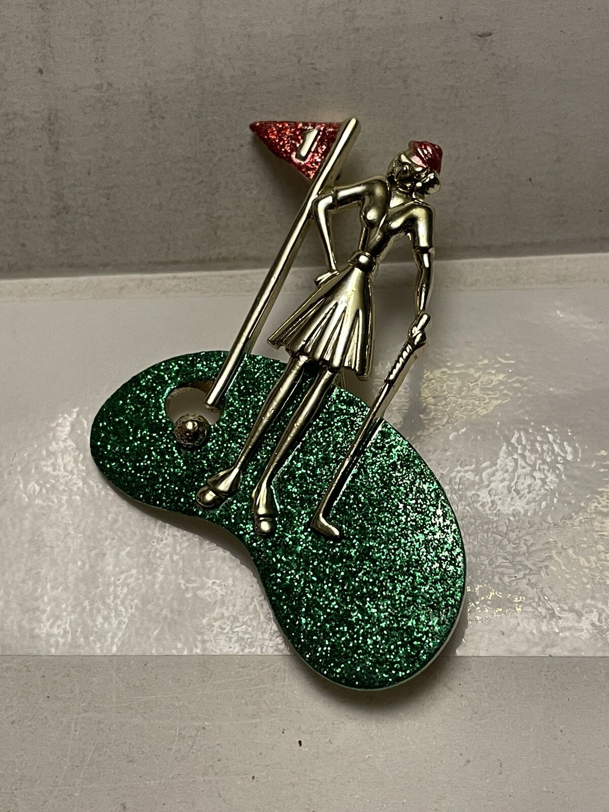 Vintage 1980s AJC Golfer Brooch – Women Golf Player Brooch – Playing Golf Brooch