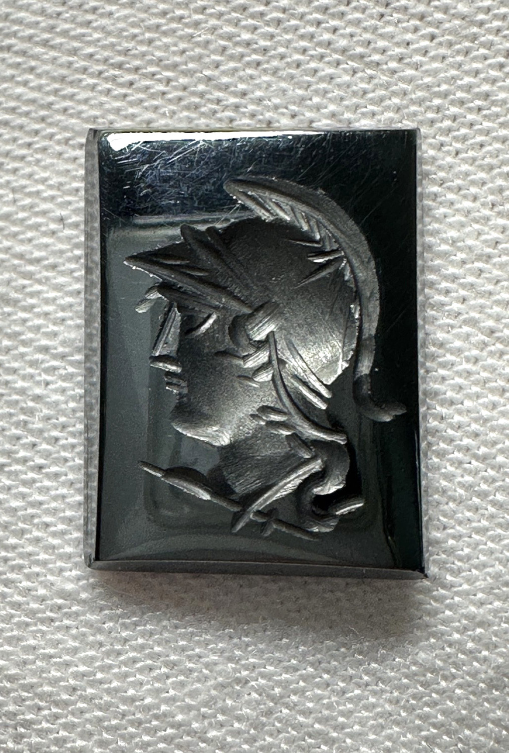 VINTAGE INTAGLIO WARRIOR ON METALLIC BLACK (HEMATITE?) LOOSE RECTANGLE N338