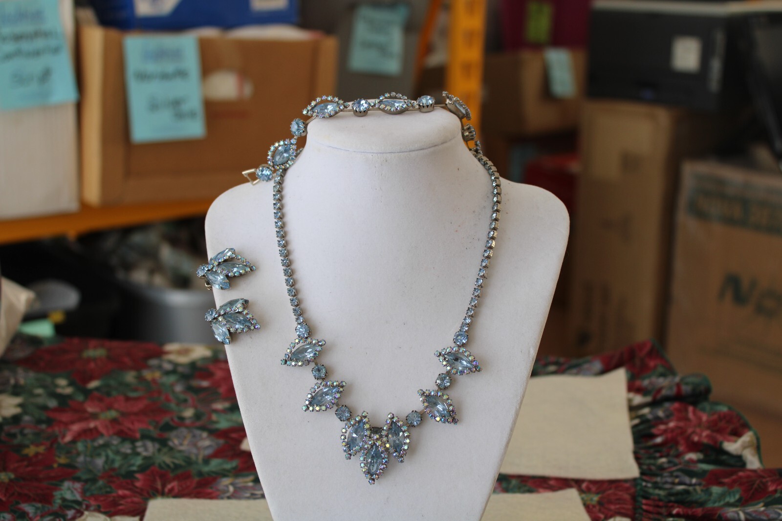 Weiss Vintage Icy Blue Carnival Glass Design Necklace, Earrings & Bracelet Set
