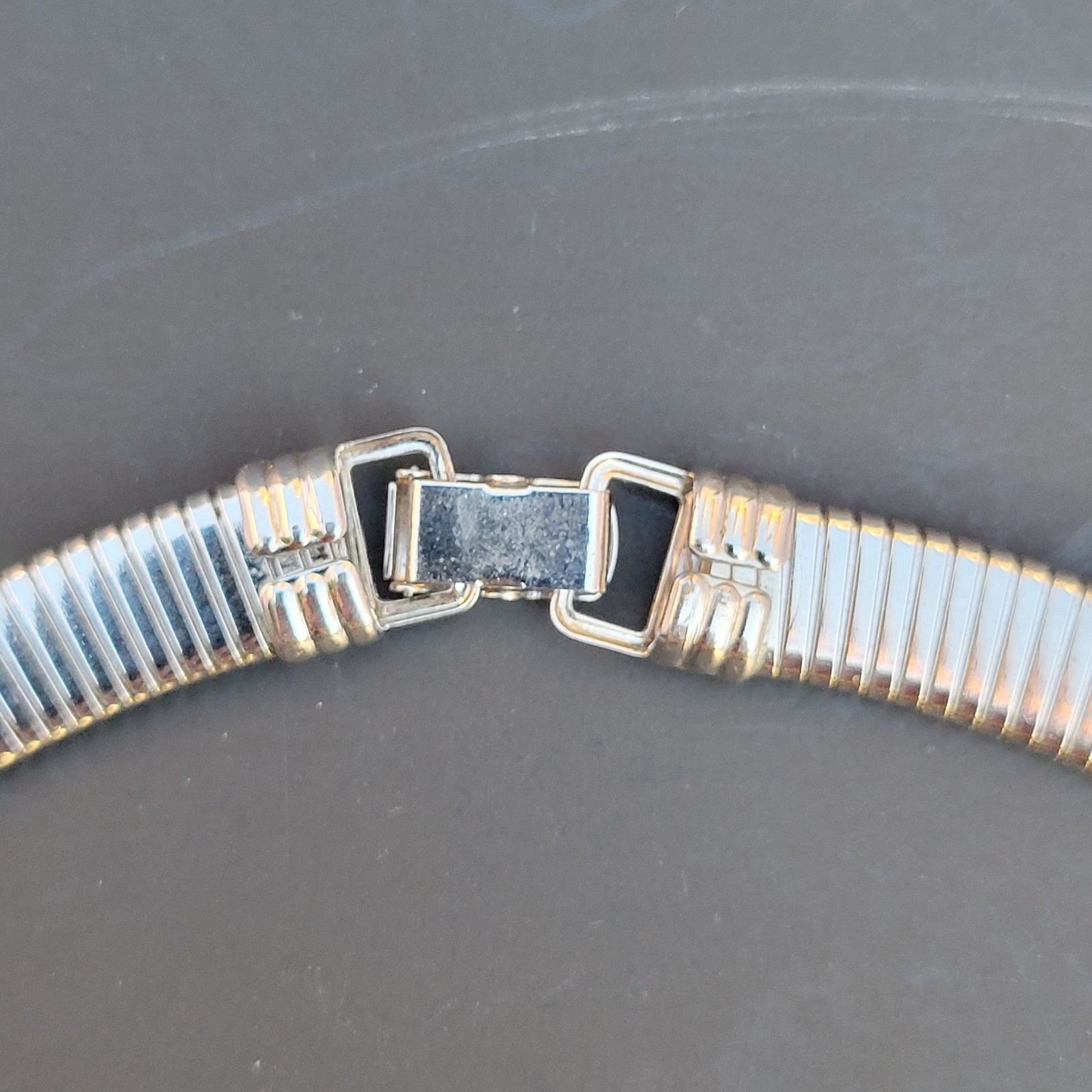VINTAGE KJL FOR AVON Omega Collar Choker Necklace Dual Tone Silver Gold
