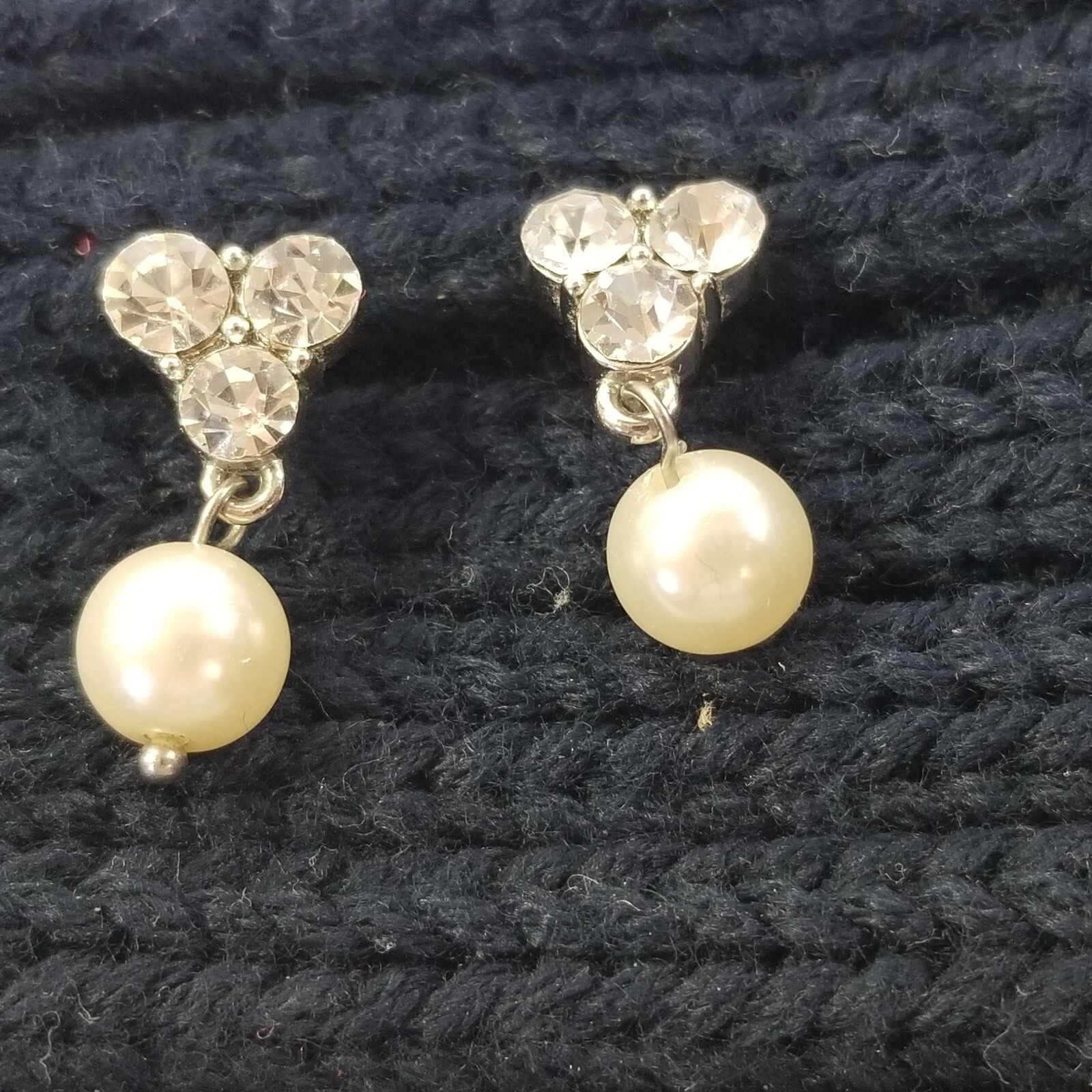 Vintage Faux Pearl Earrings Dangle Rhinestones Silver Tone Pierced