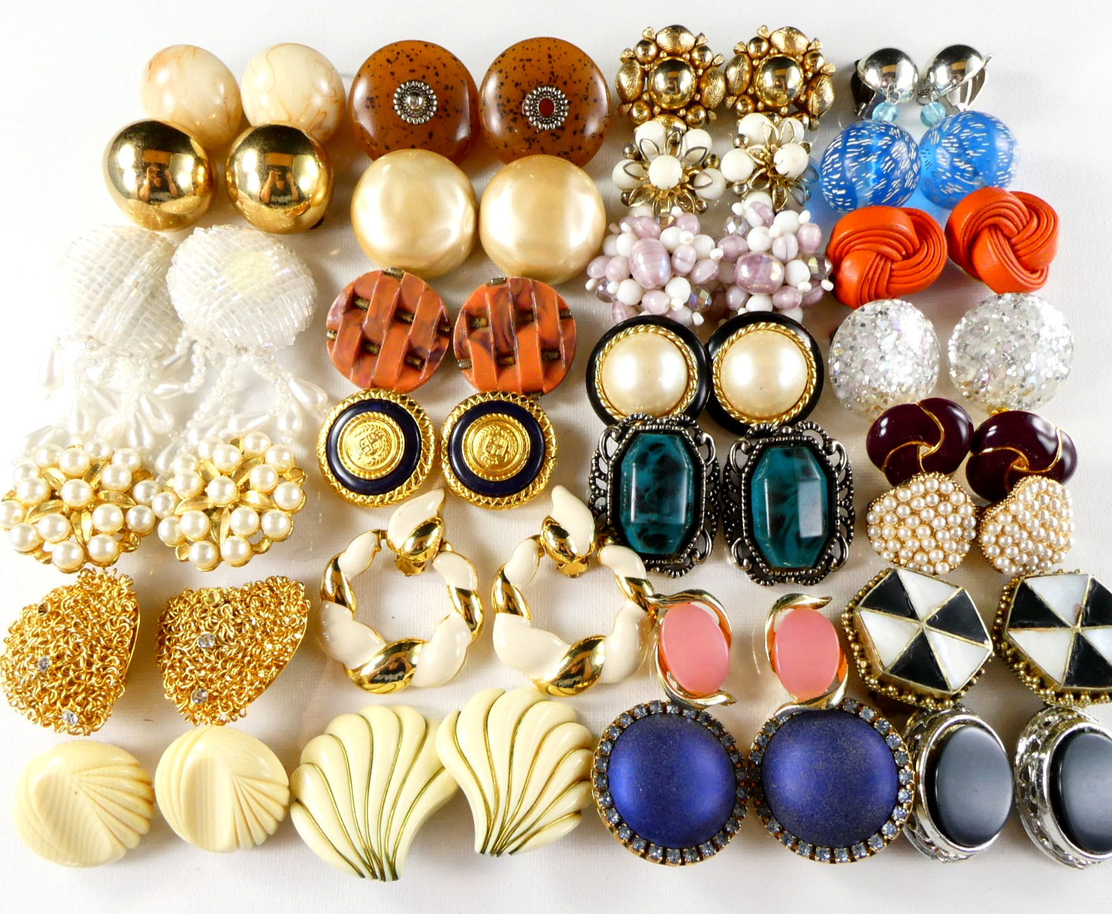 Vintage Clip On Earrings Jewelry Lot 26 Pairs Some Signed Napier Coro Carolee