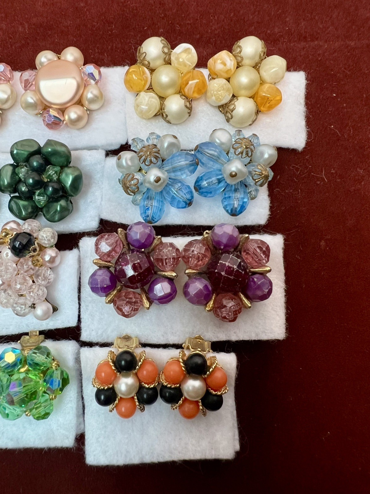 VINTAGE JEWELRY CLUSTER BEADED CLIP-ON EARRINGS LOT OF 12 ASSORTED COLORS
