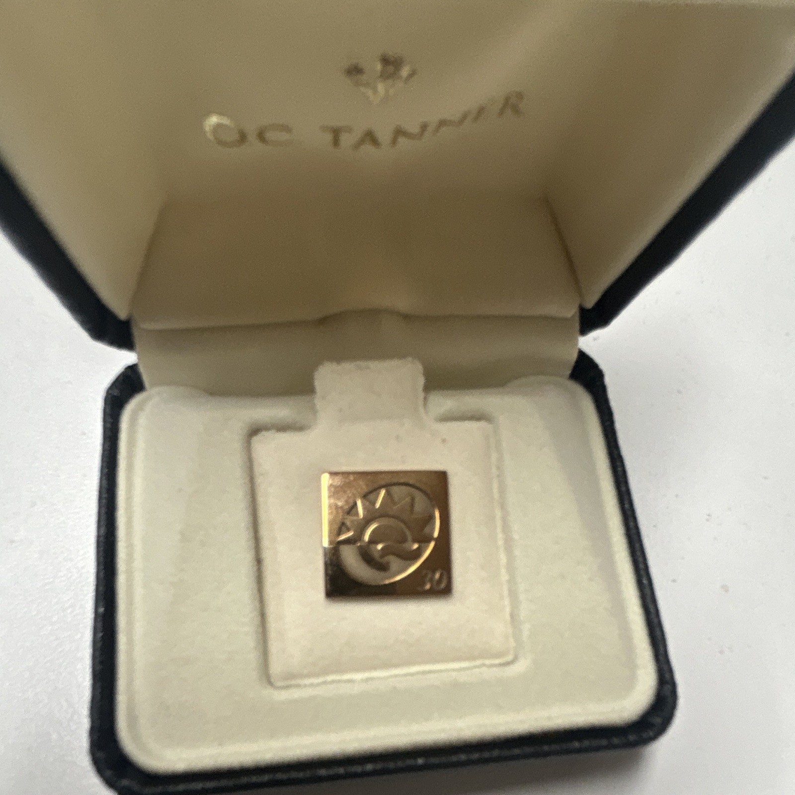O.C. Tanner Square Gold Tone Pin Lapel/Brooch No Stone Unisex Adults