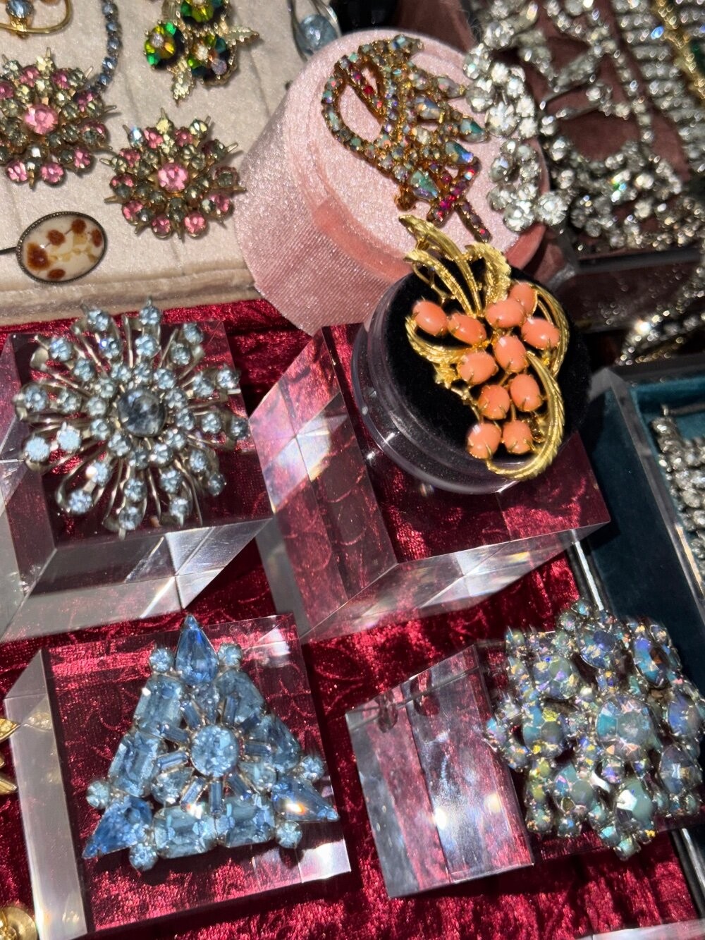 Jewelry Lot Vtg Rhinestone Sorrelli Trifari Weiss Jade High End Sets Estate