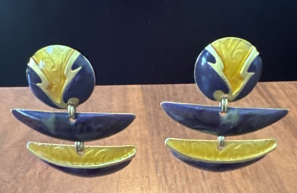 Edgar Berebi Enamel Dangle Earrings – Sculptural Modernist Gold Tone Vintage