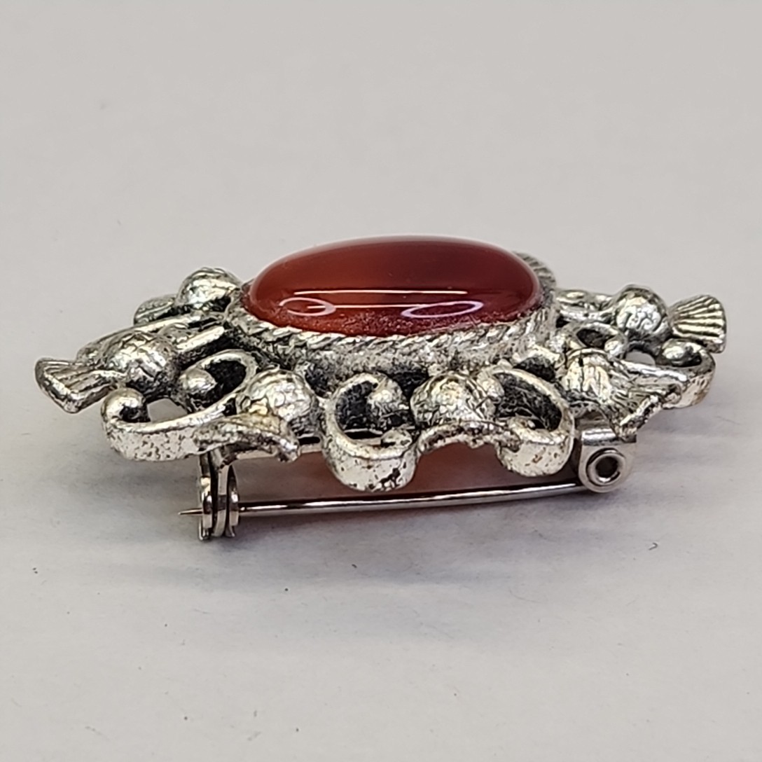 Vintage Carnelian Brooch Orange Stone Silver Tone Scrollwork Oval 1 5/8″