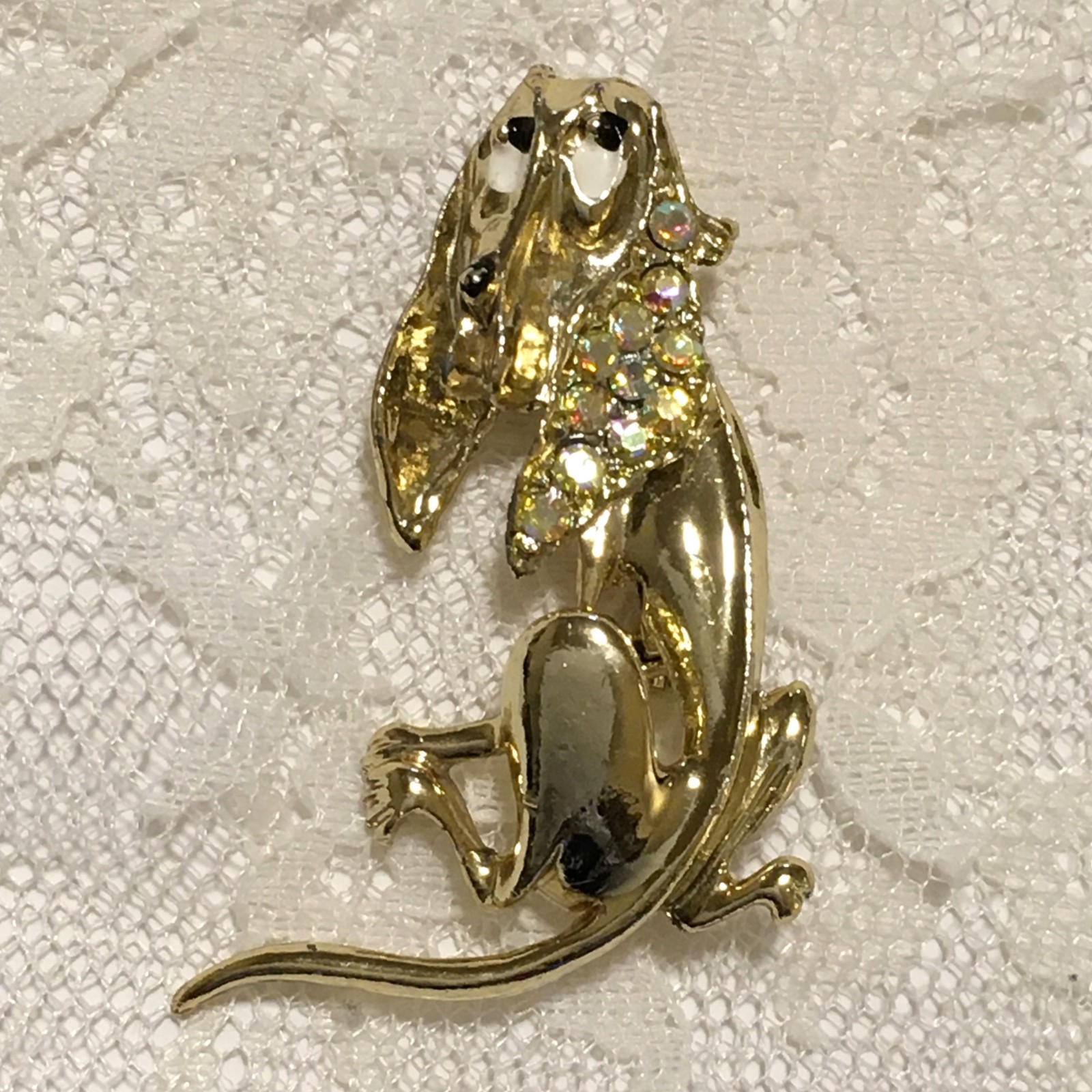 Vintage Dog Brooch Blood hound Gold Tone AB Rhinestone Ears Enamel Eyes