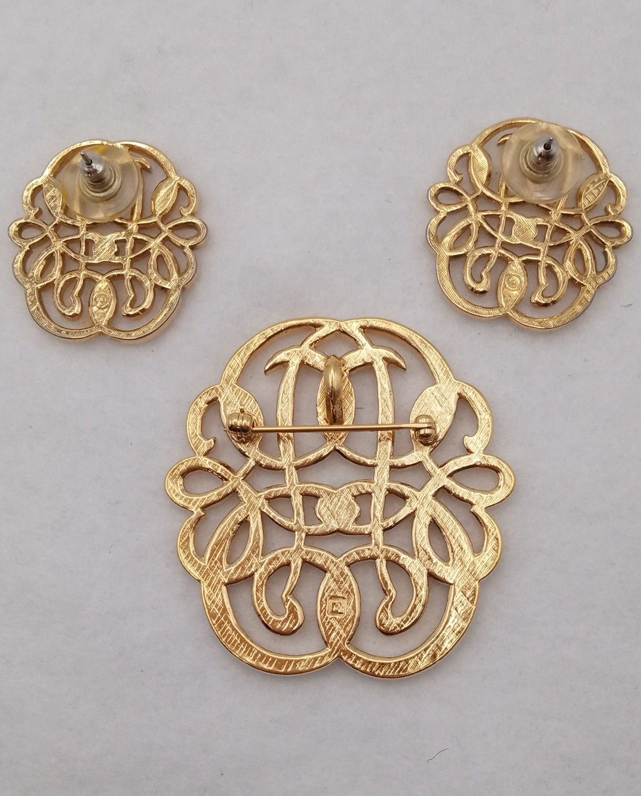 Gold Tone Monogram Jewelry Set, Brooch / Pendant With Pierced Earrings