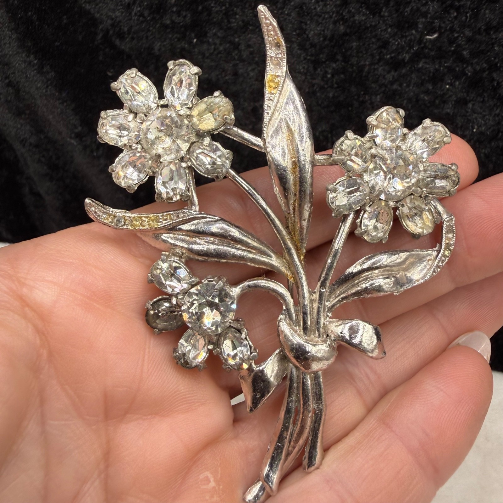 Vintage Rhinestone Flower Brooch Pot Metal Silver Tone READ