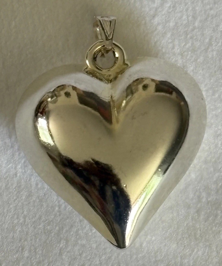 Lot Of 10 Puffy Heart Silver Plated Pendant Charm 1” Taiwan 1980’s NEW NIP