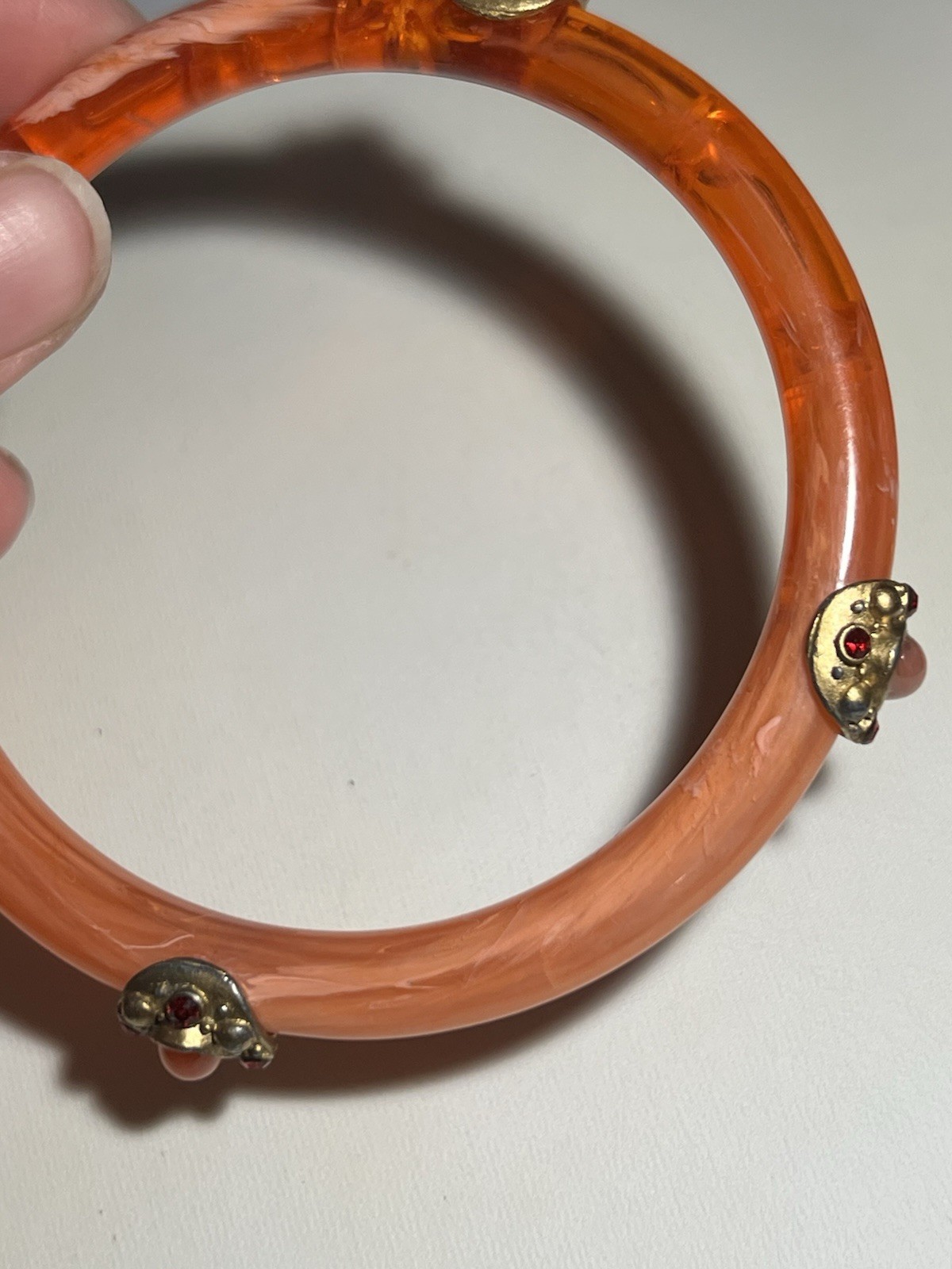 Vintage Lucite Plastic Orange Swirled Jeweled Bangle Bracelet 8.25”