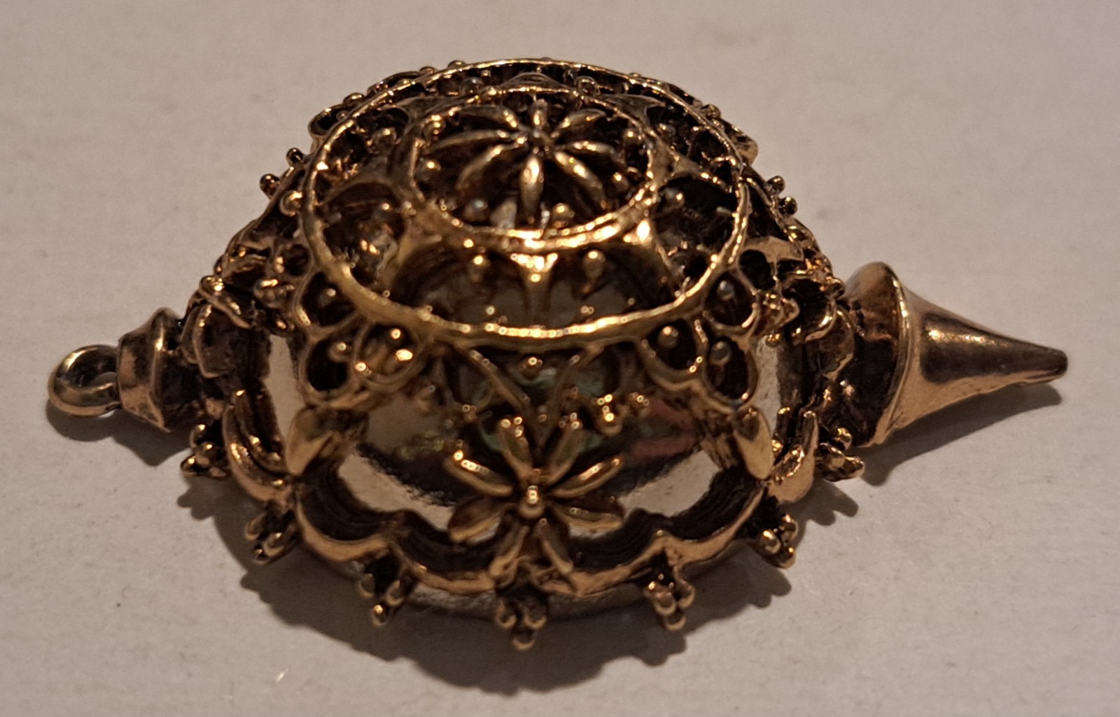 Arthur Pepper Vintage Christmas Ornament Pendant (See Description) Gold Tone