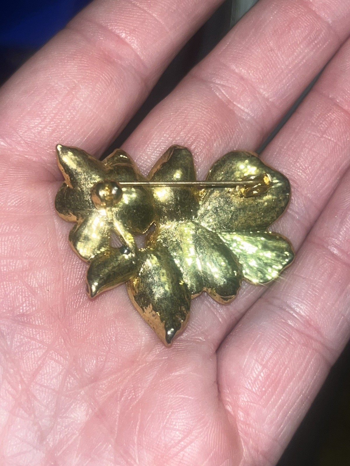 Flowers leaves enamel brooch pin 1.5″