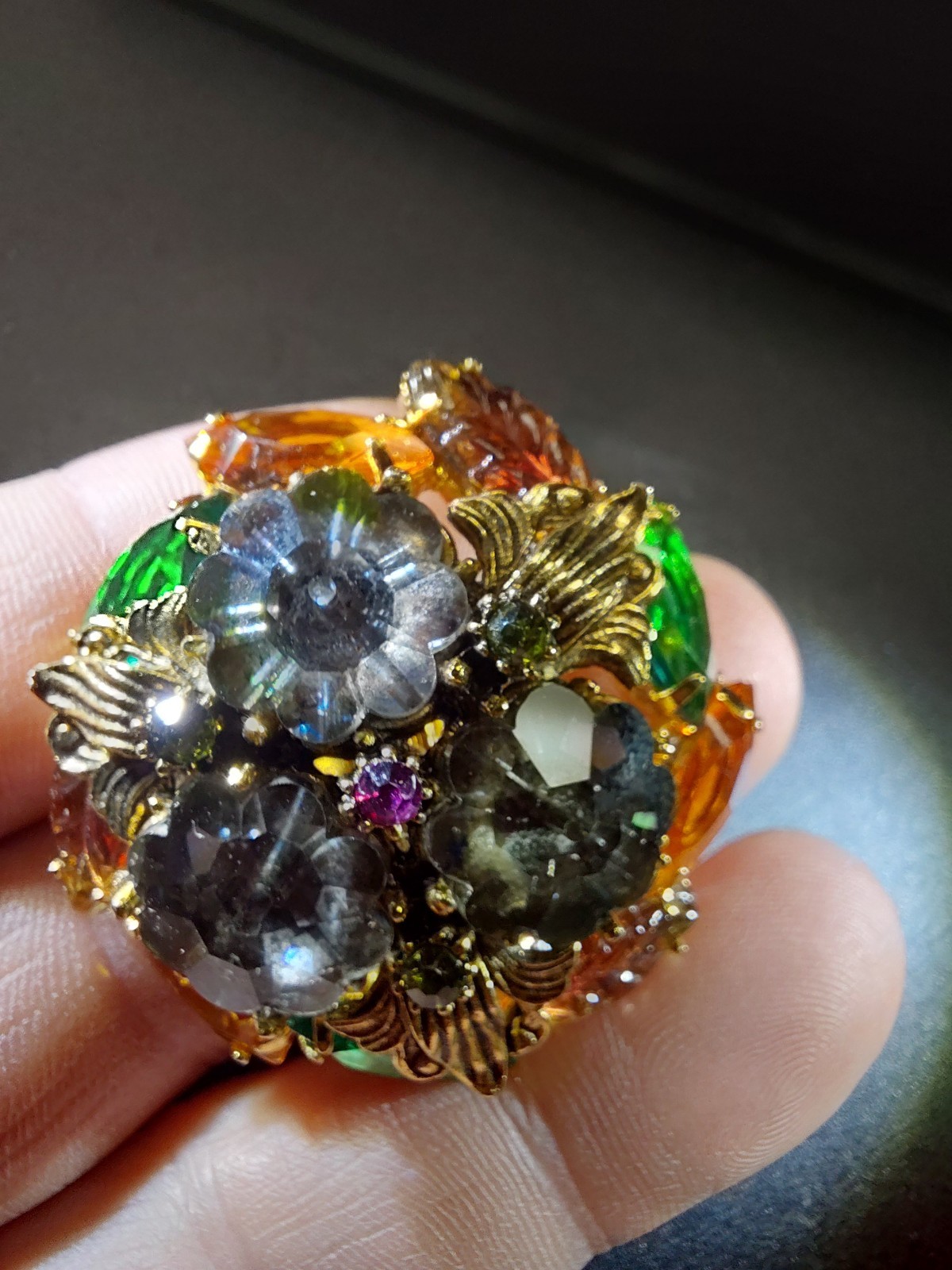 Vtg. JULIANA (Delizza & Elster) Domed Crystal Brooch- 1-5/8″ Dia.- Gorgeous!
