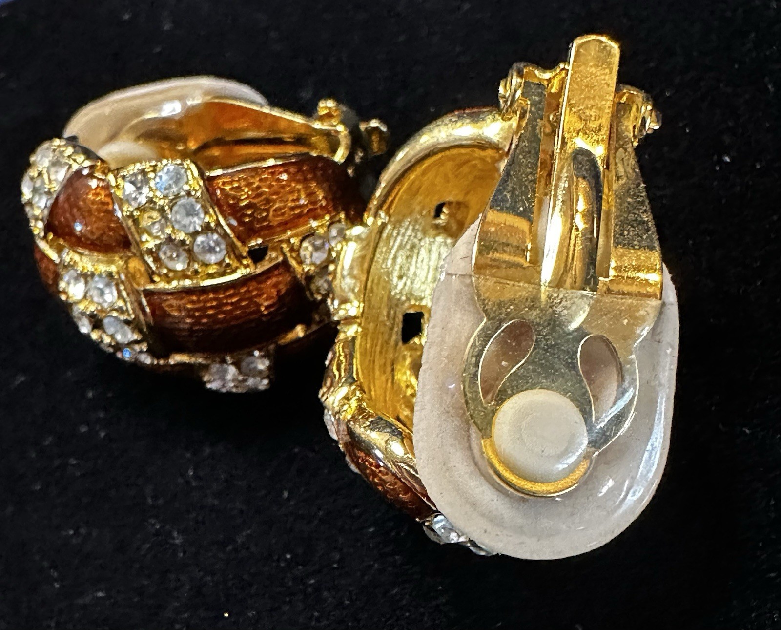 VTG JOAN RIVERS GOLDEN BROWN ENAMEL RHINESTONE HALF HOOP CLIP ON EARRINGS