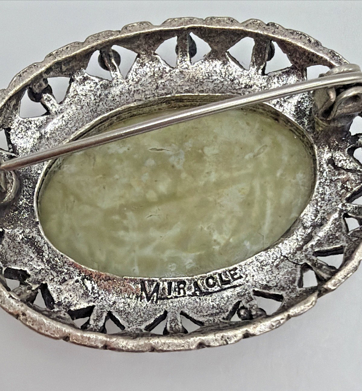Miracle Brooch Pewter Celtic Design Green Marbled Style Stone Great Britain VGC