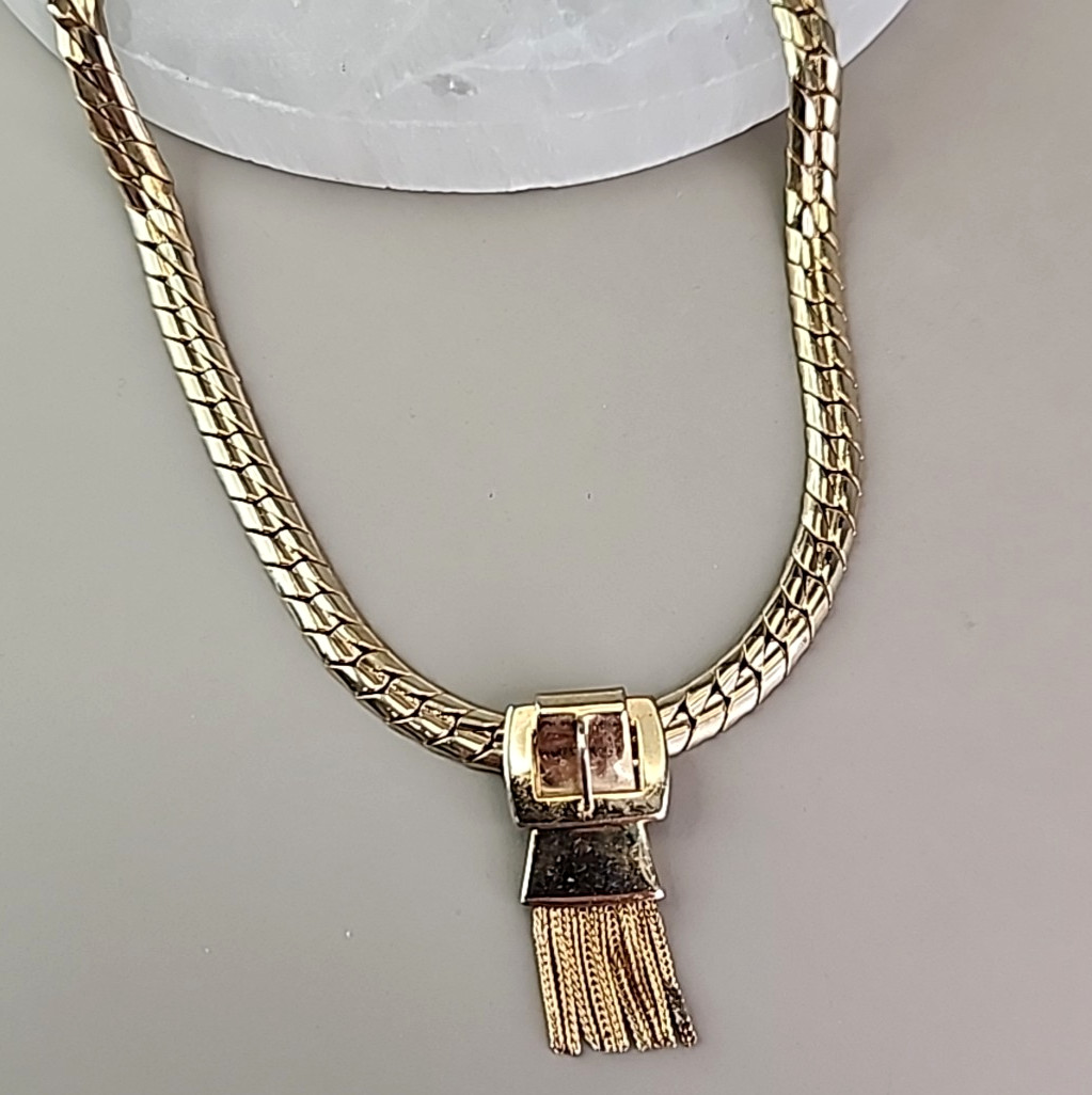 Vintage Chain Tassel Necklace Herringbone Gold Tone Floating Buckle Pendant 15.5
