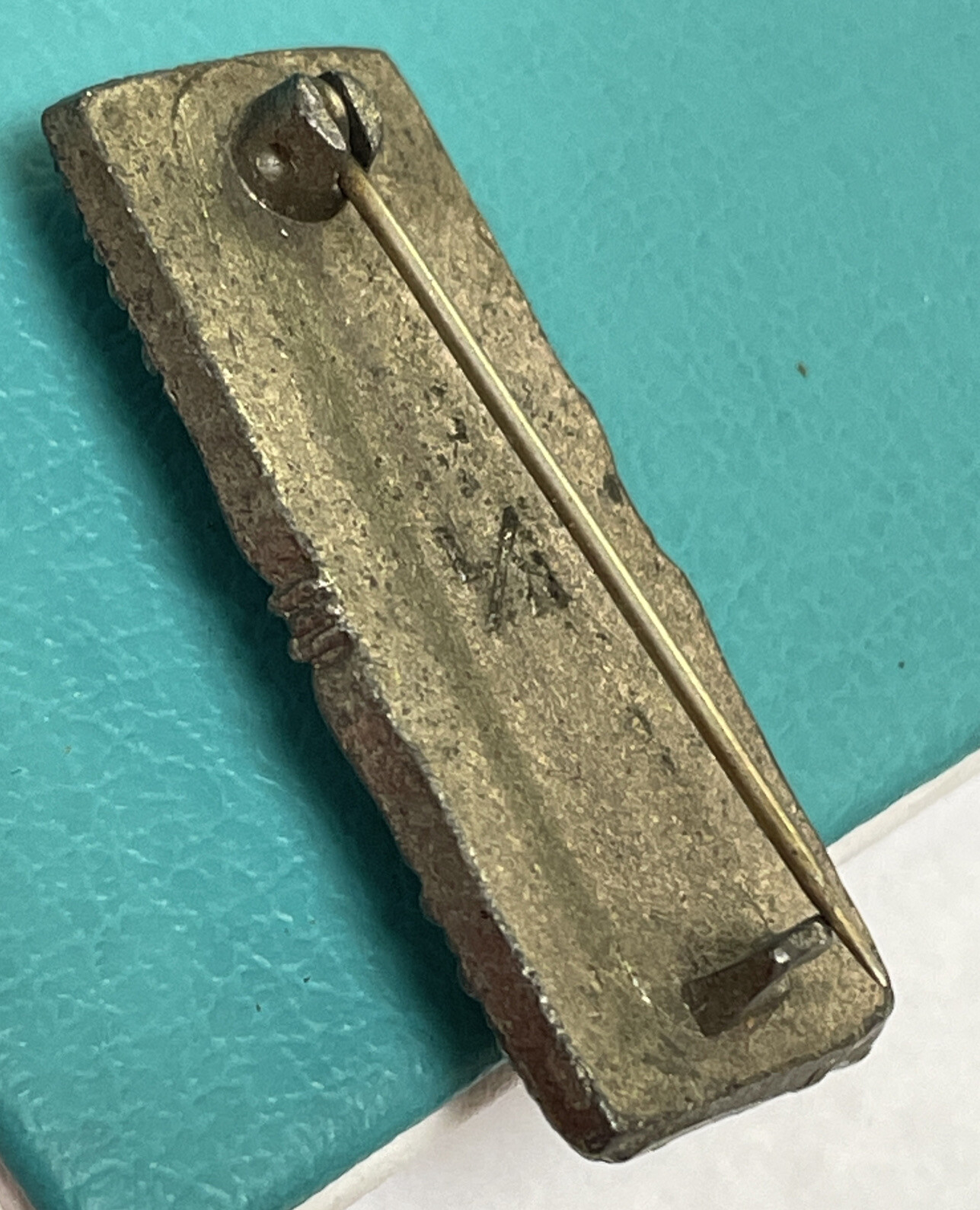 L/N LITTLE NEMO SIGNED VINTAGE TEMPERATURE MINI THERMOMETER PIN BROOCH C CLASP
