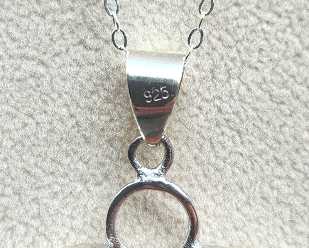 Red Sponge Coral Pendant in Sterling Silver 925 on 20 in. Italian Silver Chain