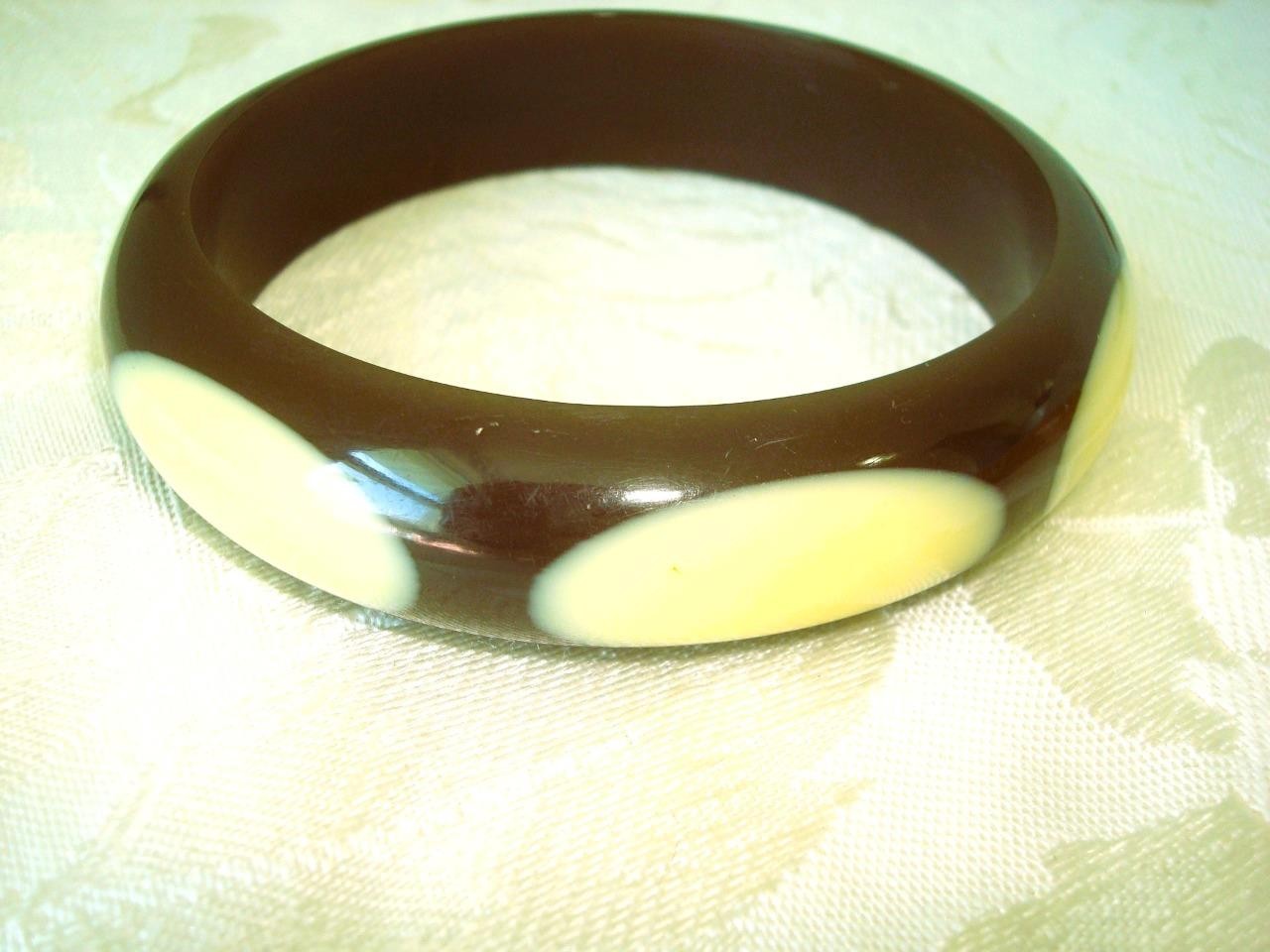 Vintage Brown Lucite or Other Plastic Bangle Bracelet With Cream Color Ovals KJ