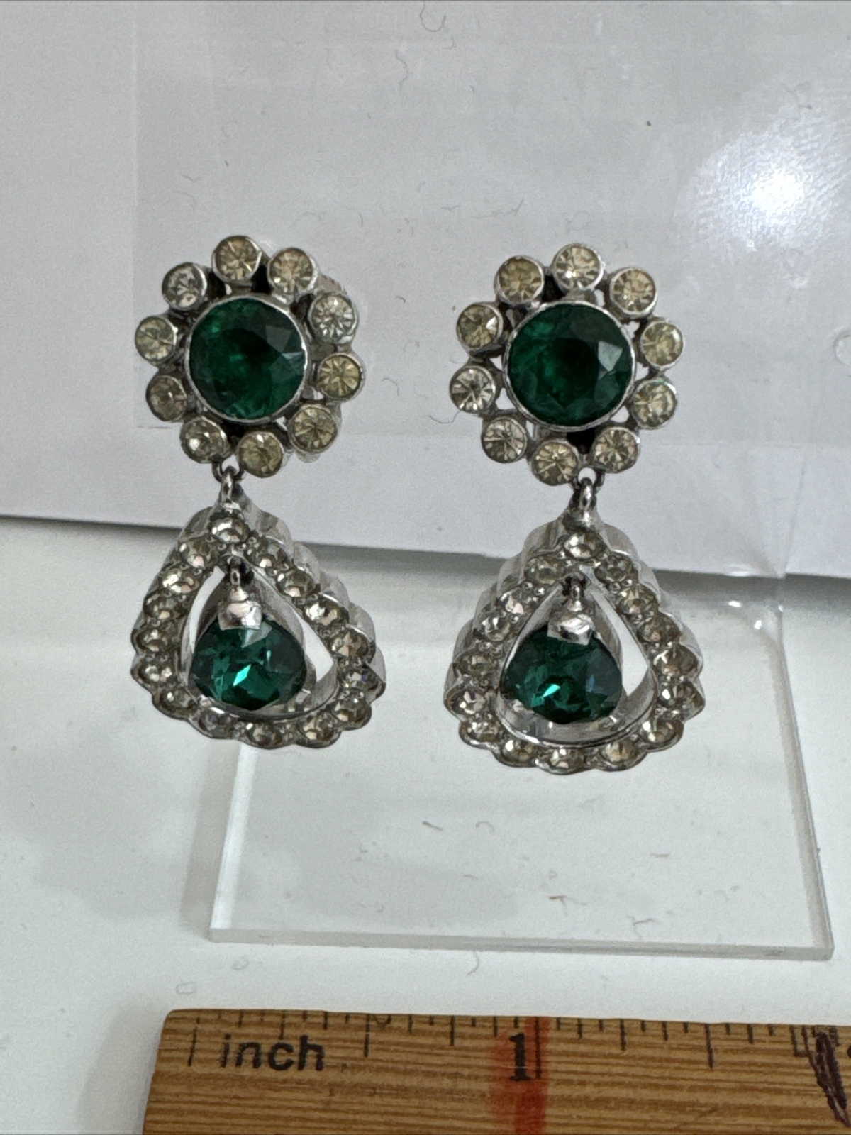 Beautiful Art Deco Rhinestone Emerald Drop Earrings For Any Occasion