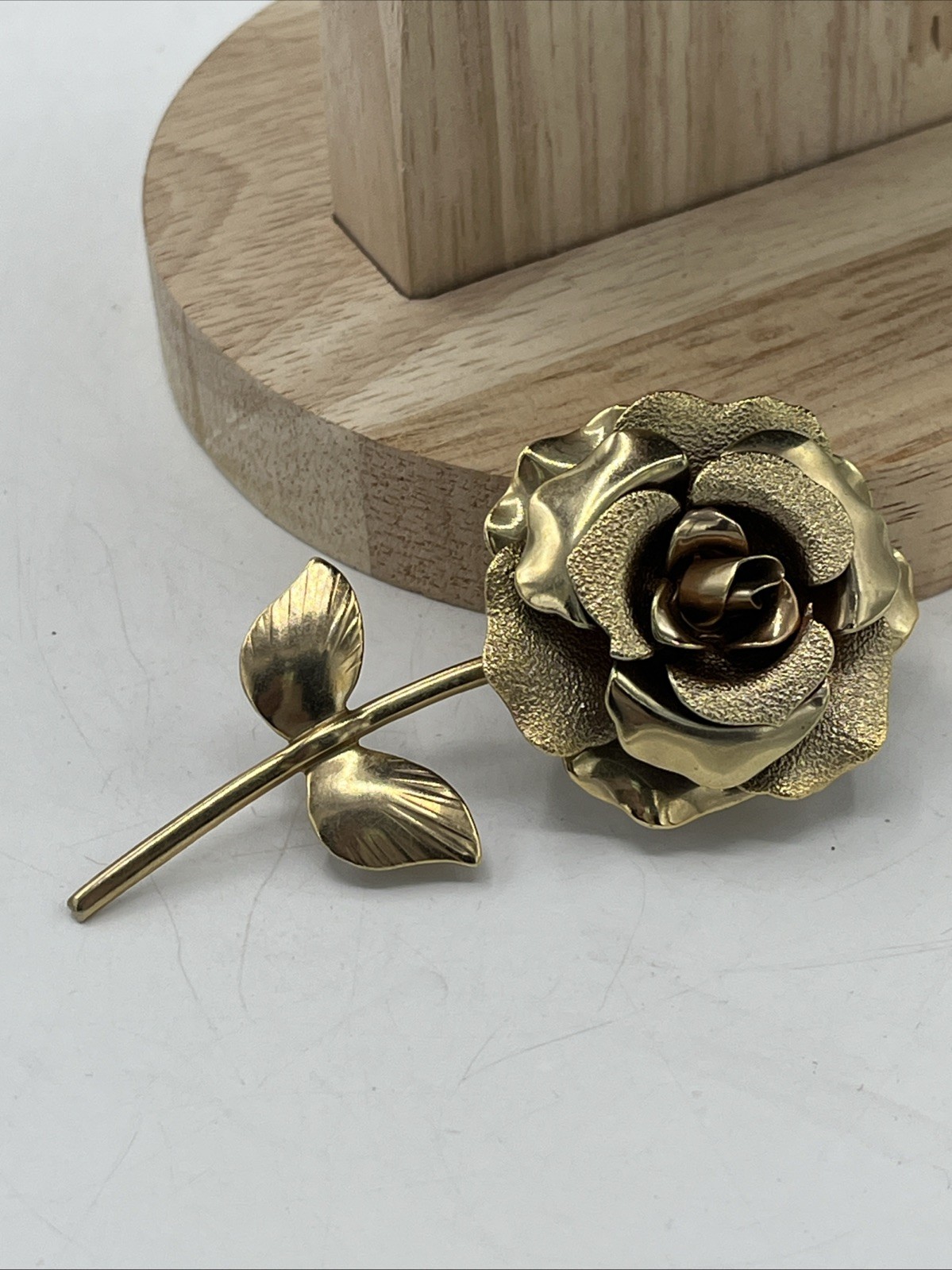Vintage Bronze Color Tone Rose Bud Flower Stem Brooch Pin 3″ Vtg Textured