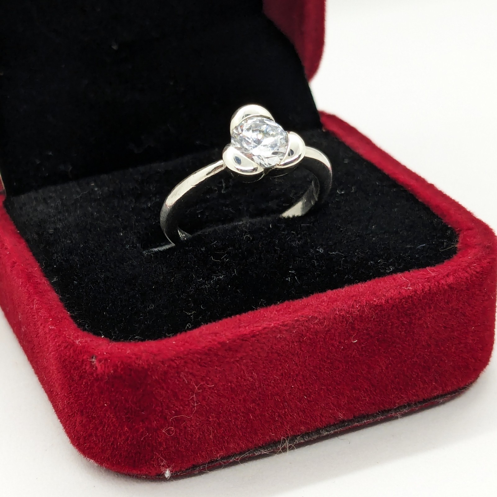 Vintage Elegant RING Silver 925 with Bright Stone -size: 6.5US (16.7mm)| UA #126