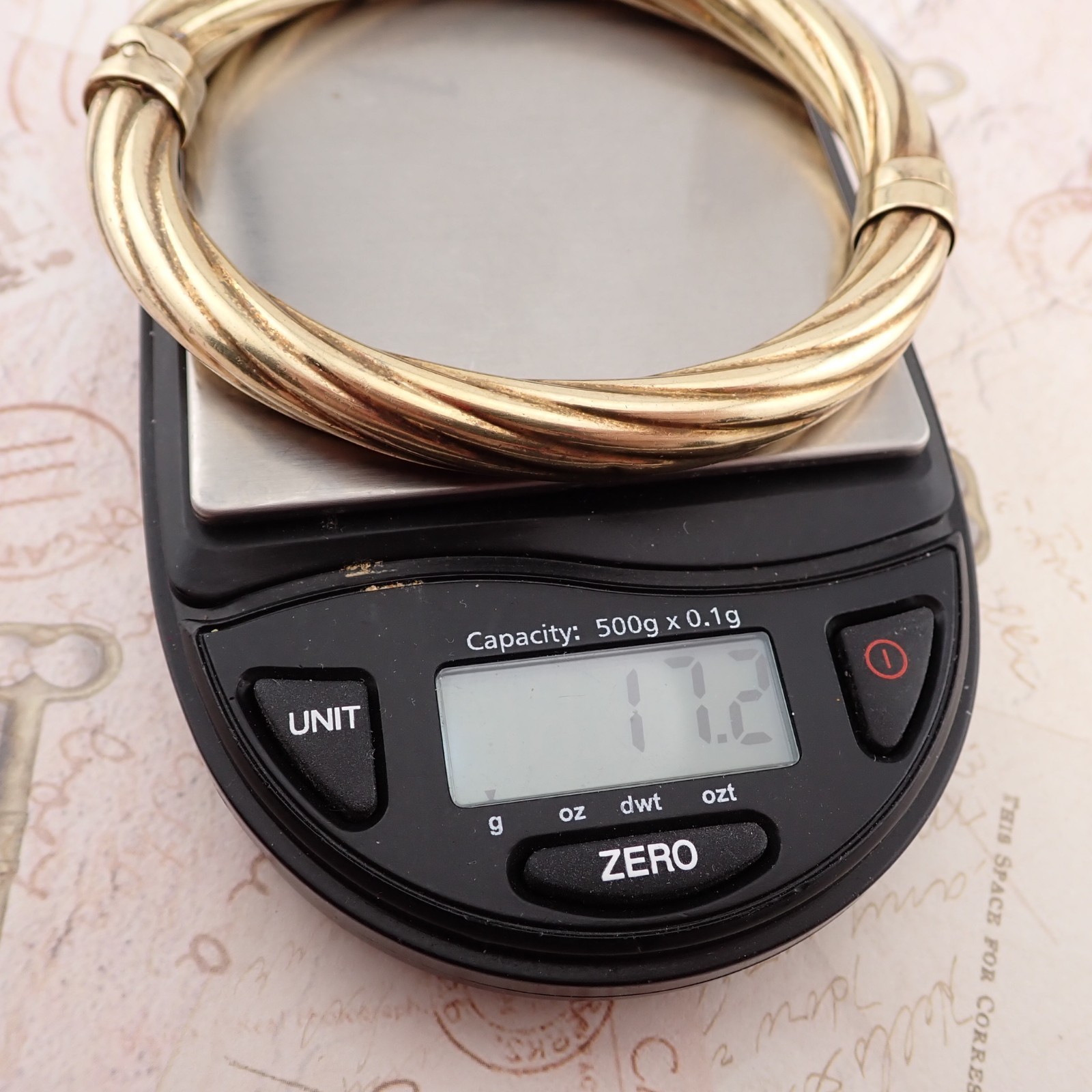 Vintage Veronese V Twisted 6mm Hinged Gold Over Sterling 6 3/4″ Bangle Bracelet