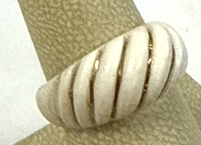 Vintage 14K Gold .585 Ribbed Bone Ring 5.5