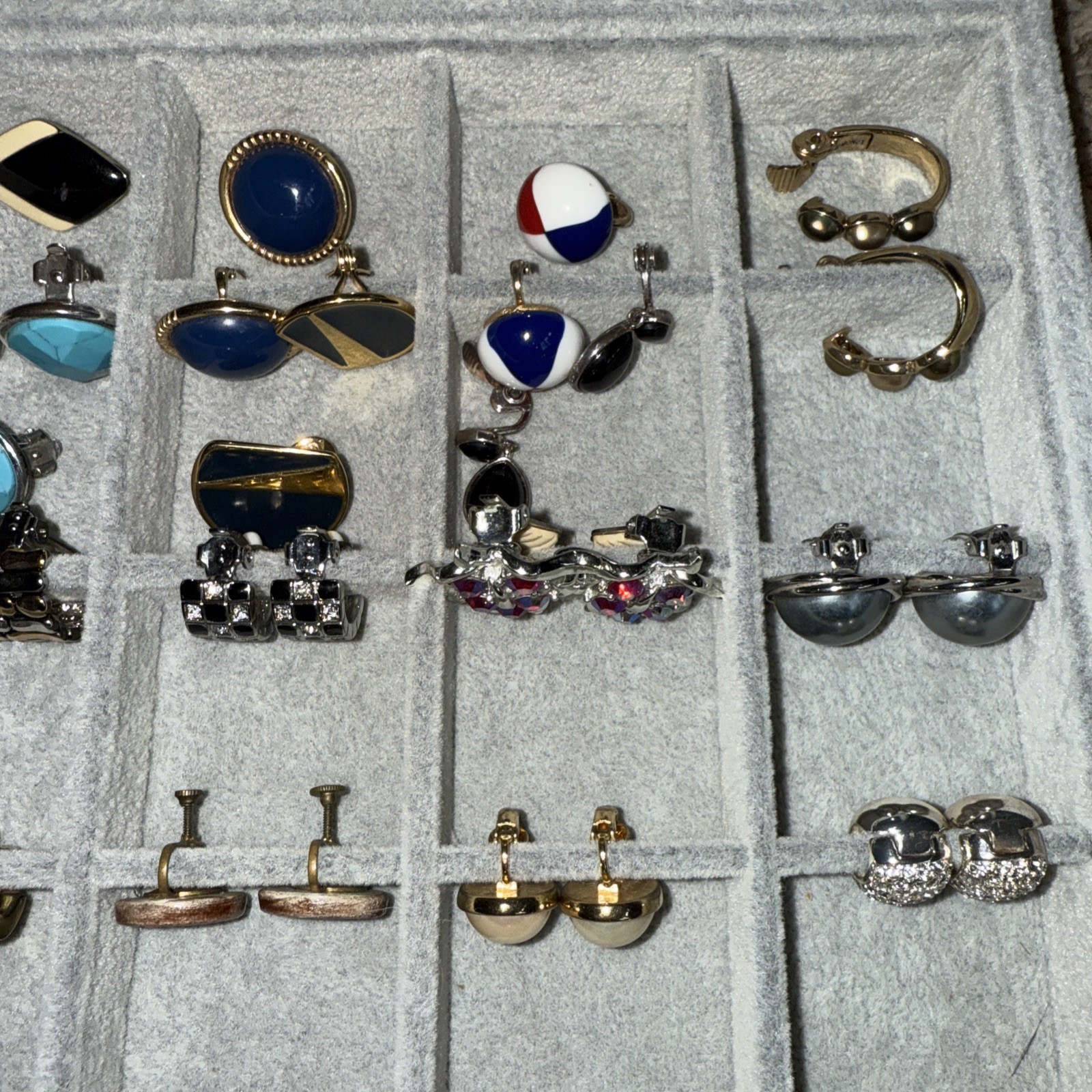 Lot 35 Vtg Clip On Earrings 70’s 80’s 90’s RetroMod Statement Multicolor W/case