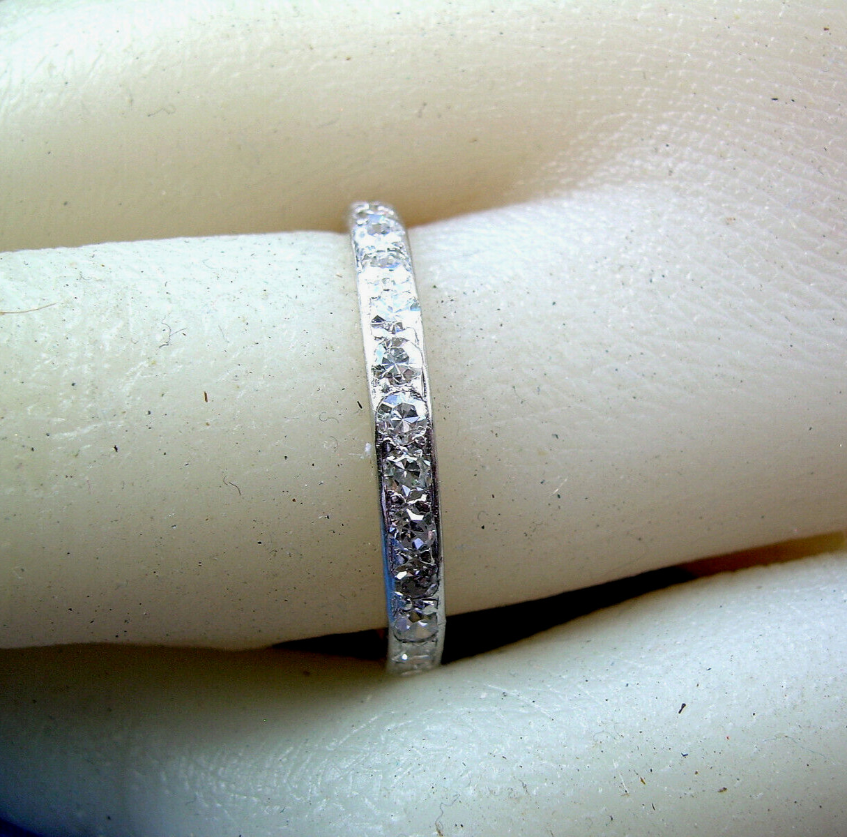 Original EARTH MINED DIAMOND Wedding Band Deco PLATINUM Eternity Ring Size 6.25