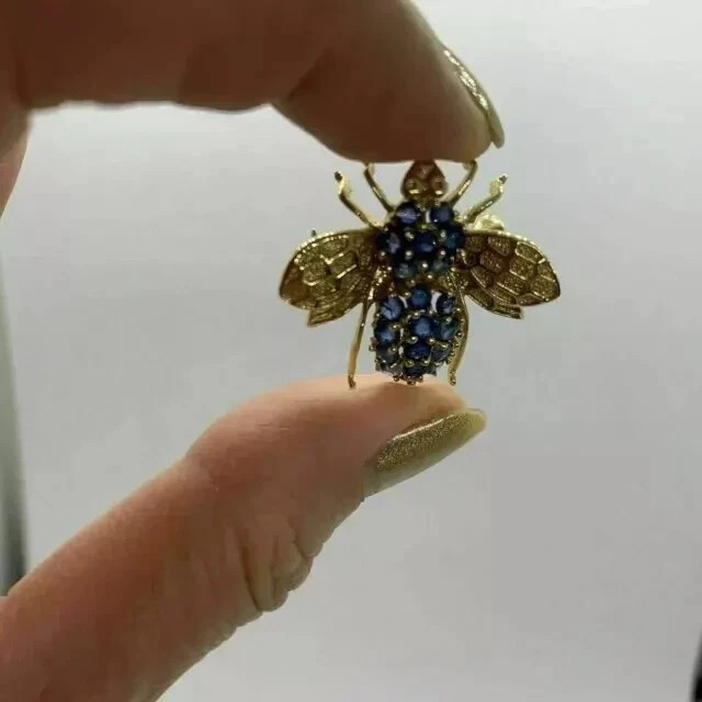 1.50Ct Round Cut Blue Sapphire Bee Brooch Pin & Pendant 14K Yellow Gold Plated
