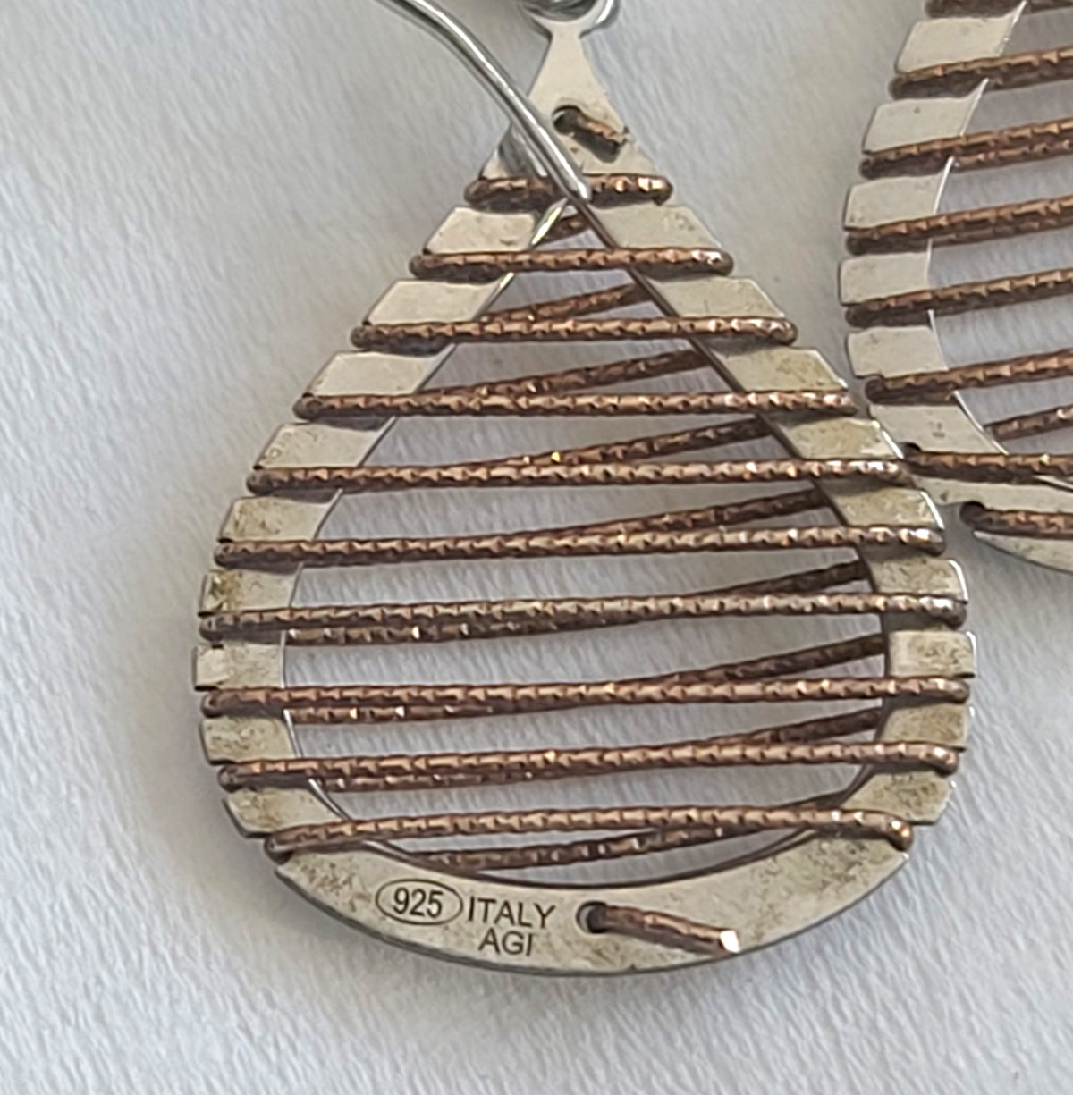 UNWORN Dazzling AGI ITALY STERLING SILVER Gold Wire Wrapped Dangle Earrings